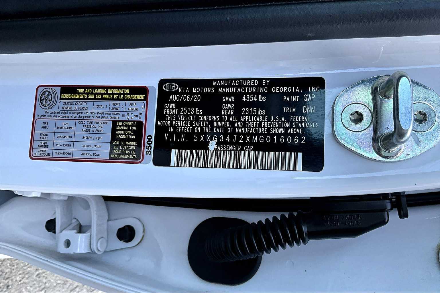 Vehicle image 19 of 29
