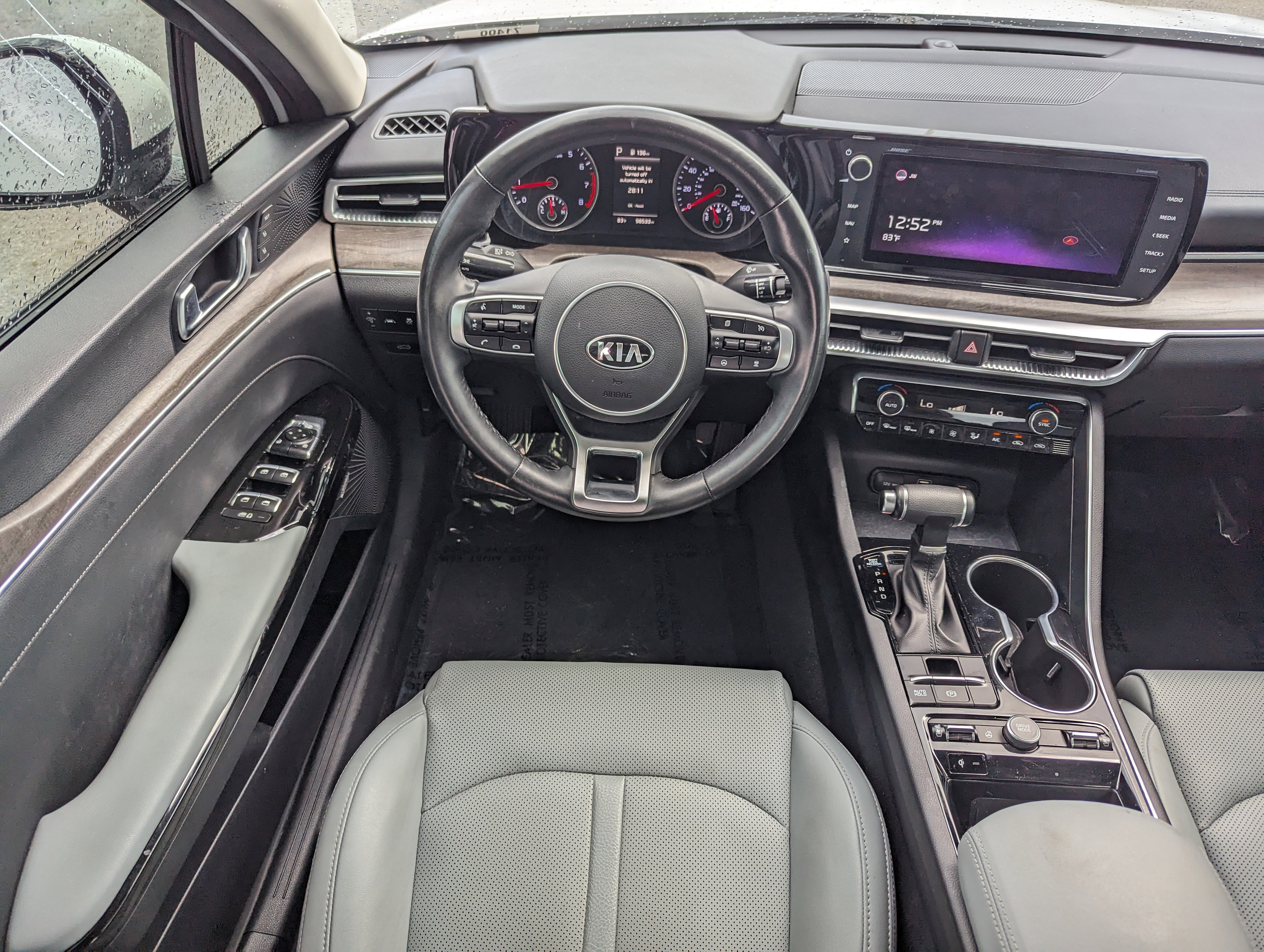 Vehicle image 12 of 30