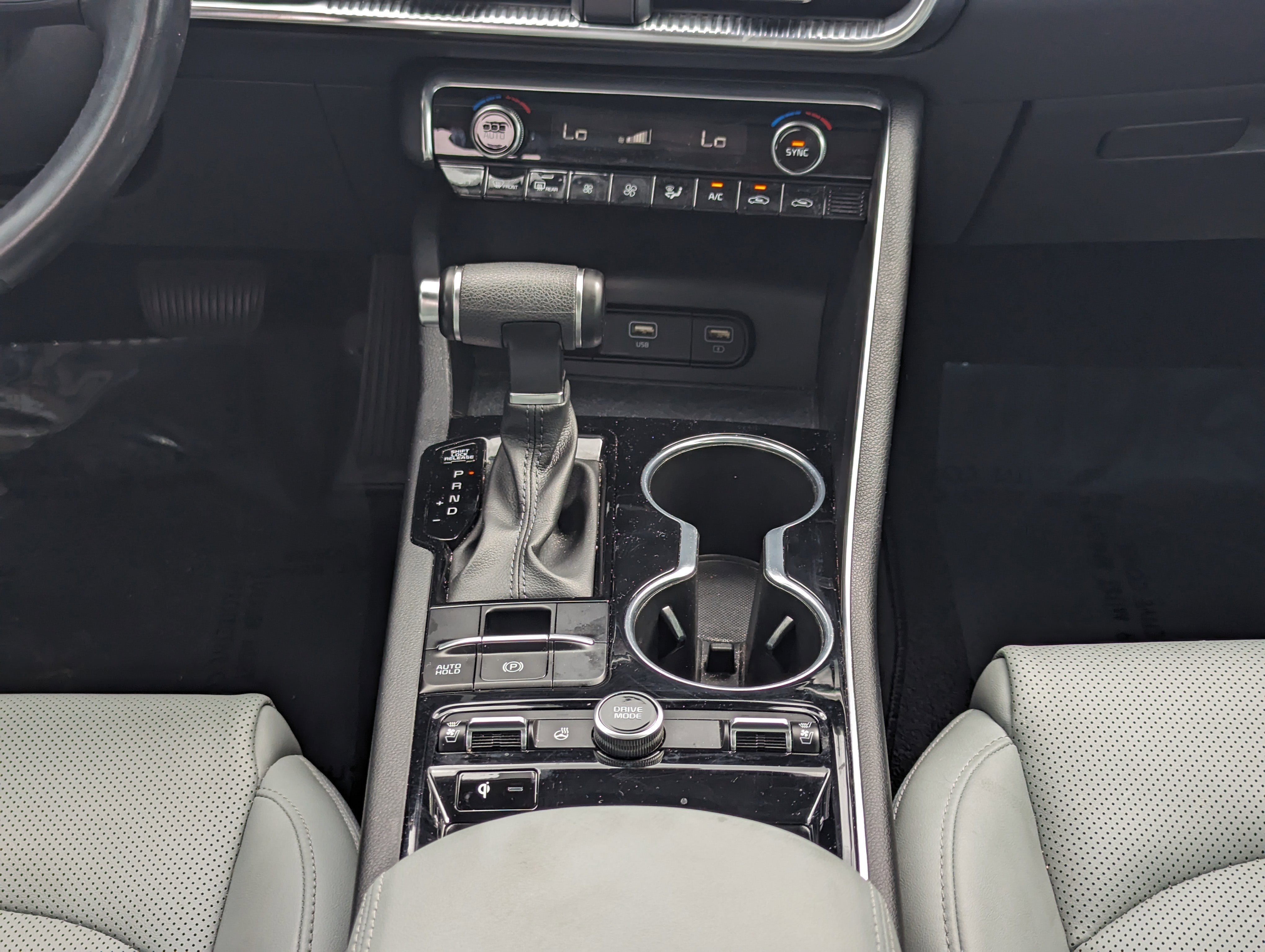 Vehicle image 17 of 30