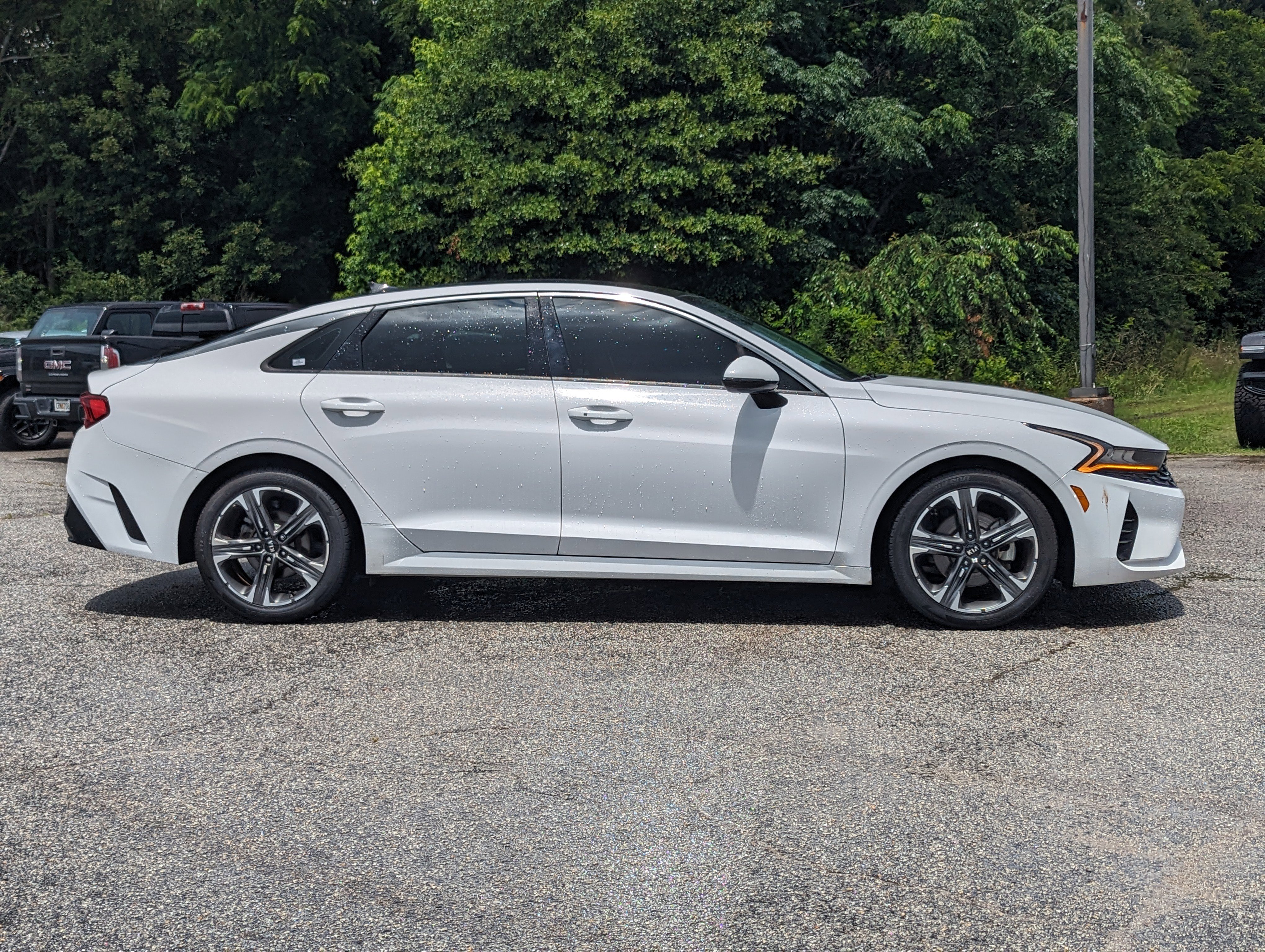 Vehicle image 6 of 30