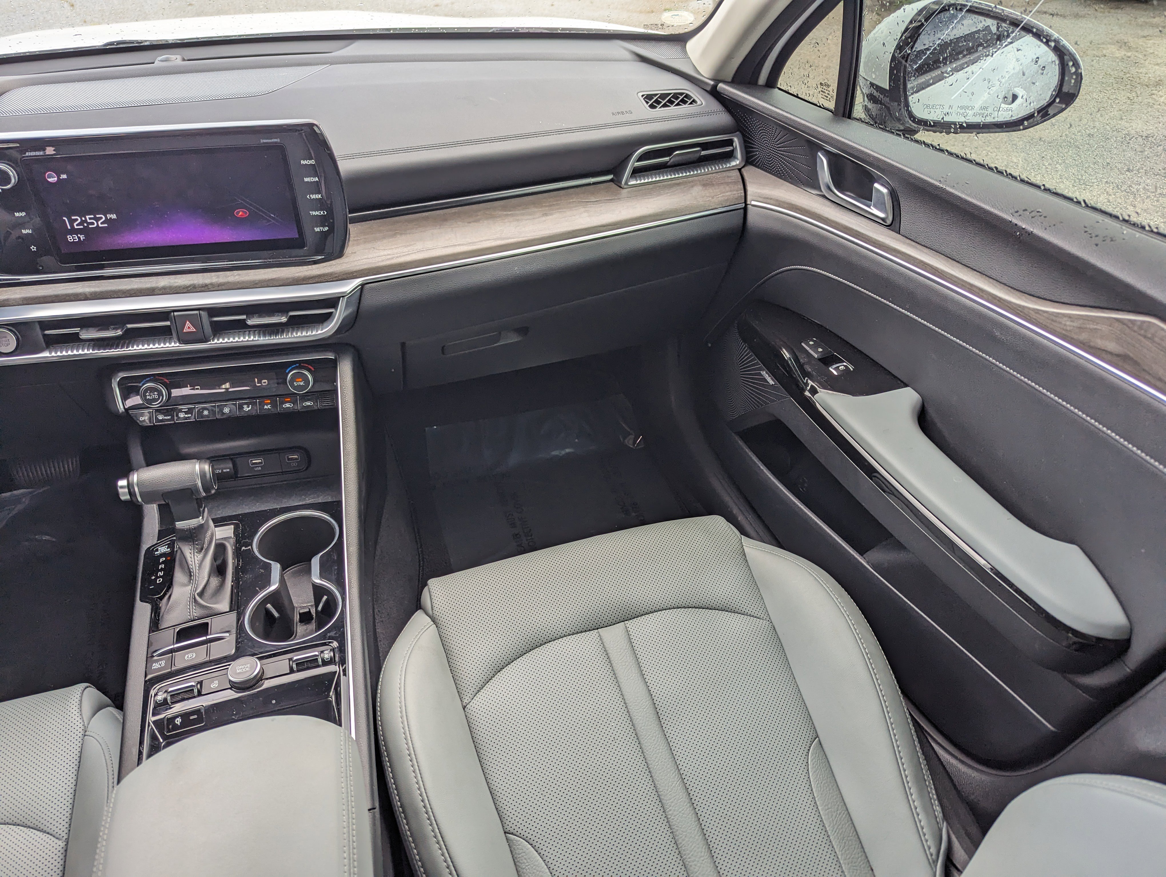 Vehicle image 22 of 30