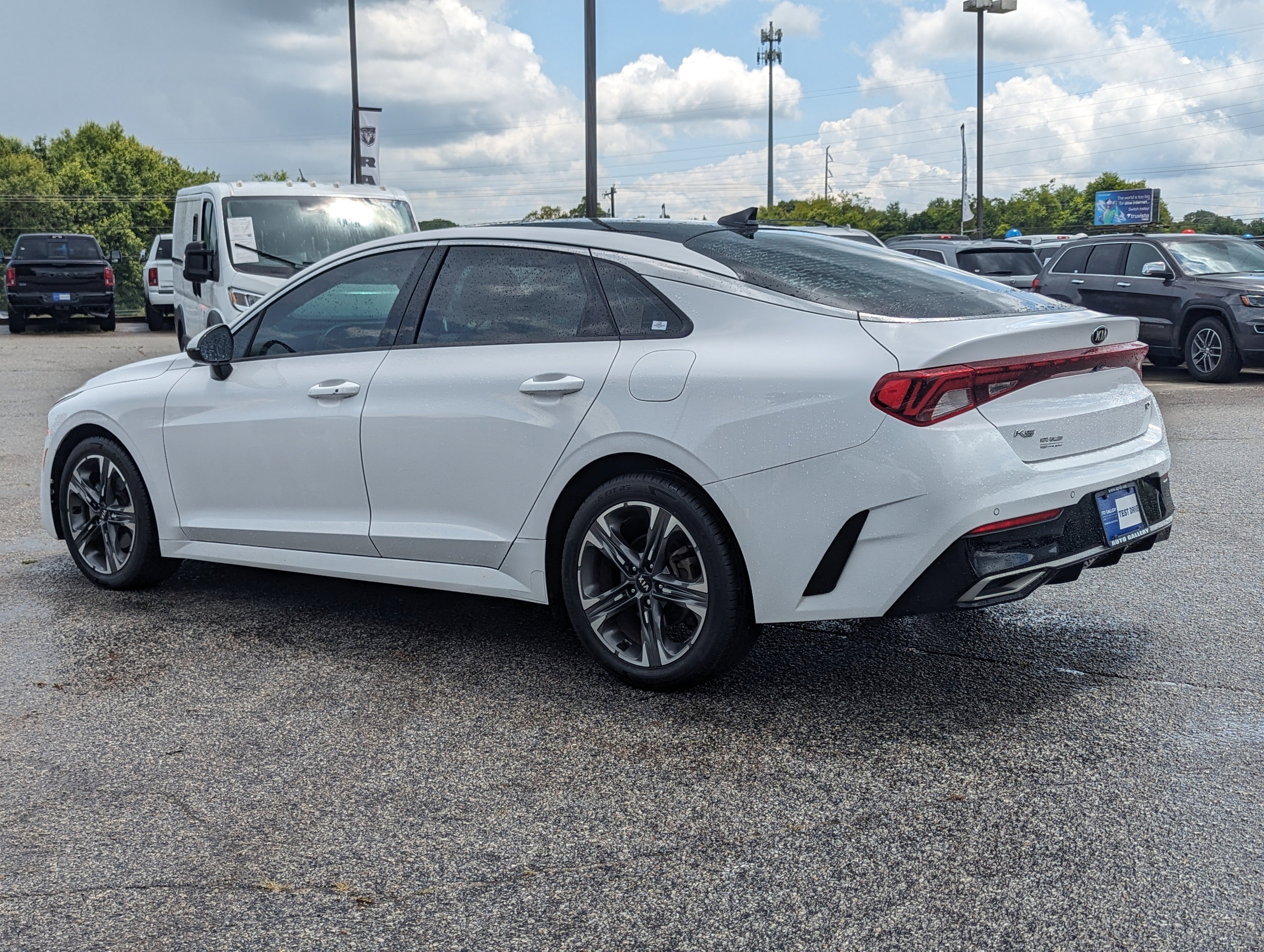 Vehicle image 9 of 30