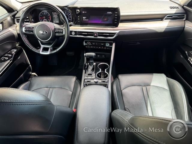 Vehicle image 15 of 40