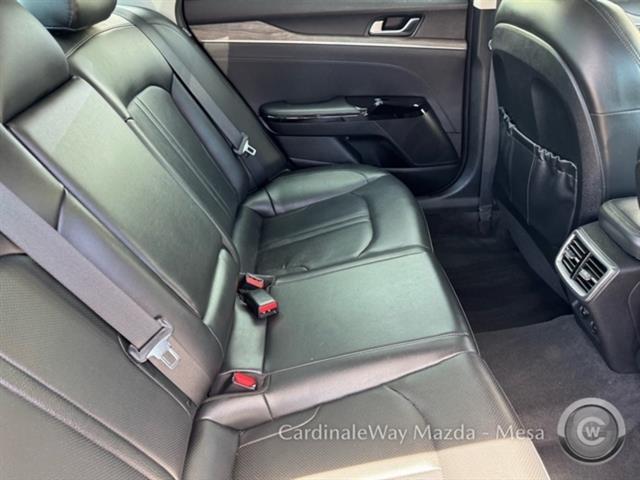 Vehicle image 14 of 40
