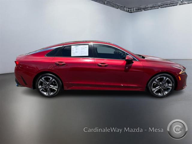 Vehicle image 4 of 40