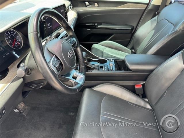 Vehicle image 20 of 40