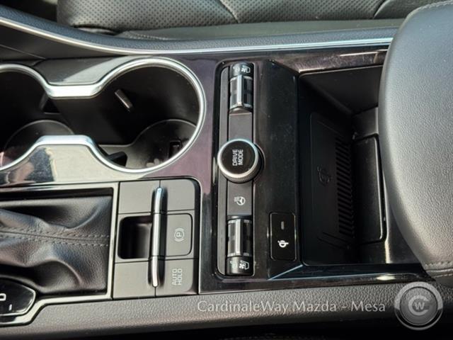 Vehicle image 29 of 40