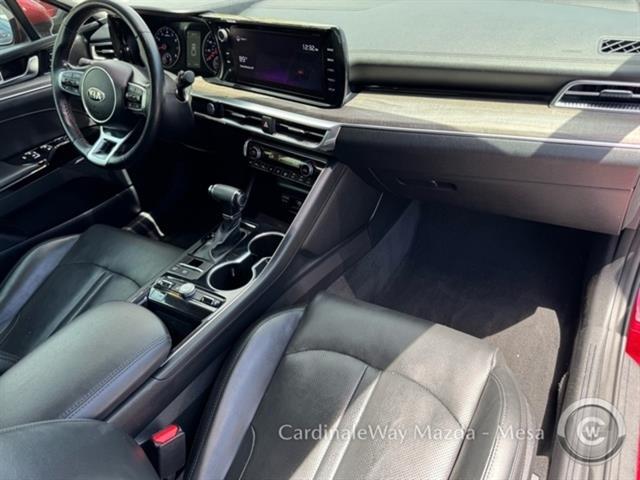 Vehicle image 12 of 40