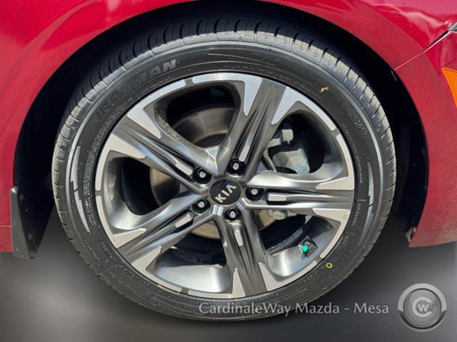 Vehicle image 10 of 40