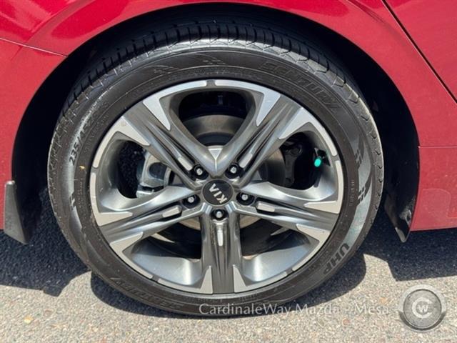 Vehicle image 11 of 40