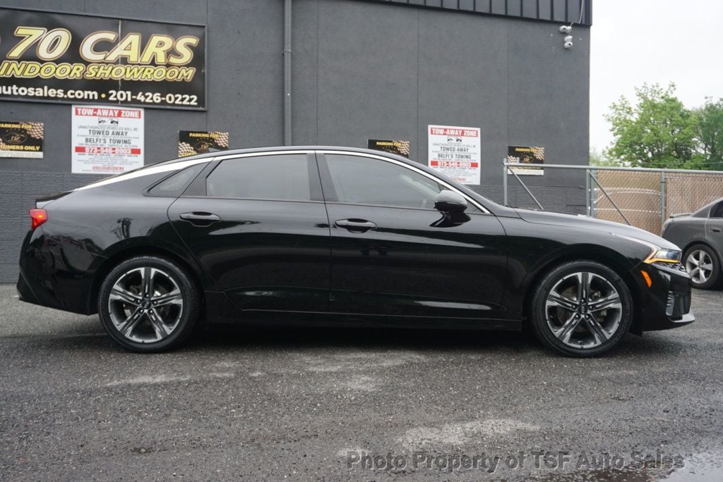 Vehicle image 4 of 50