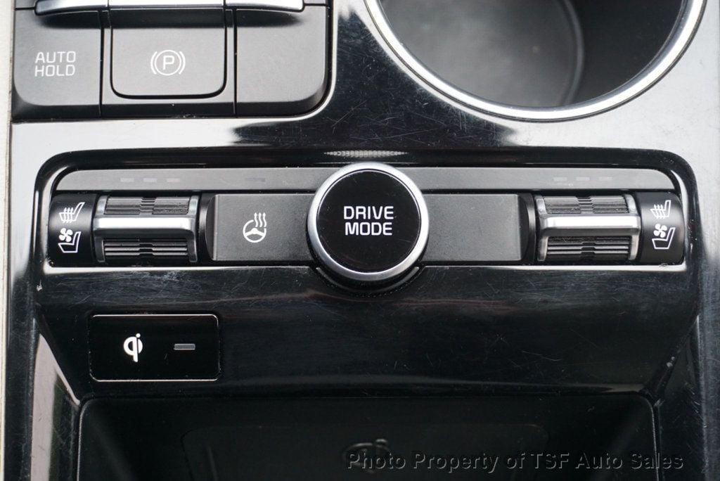 Vehicle image 36 of 50