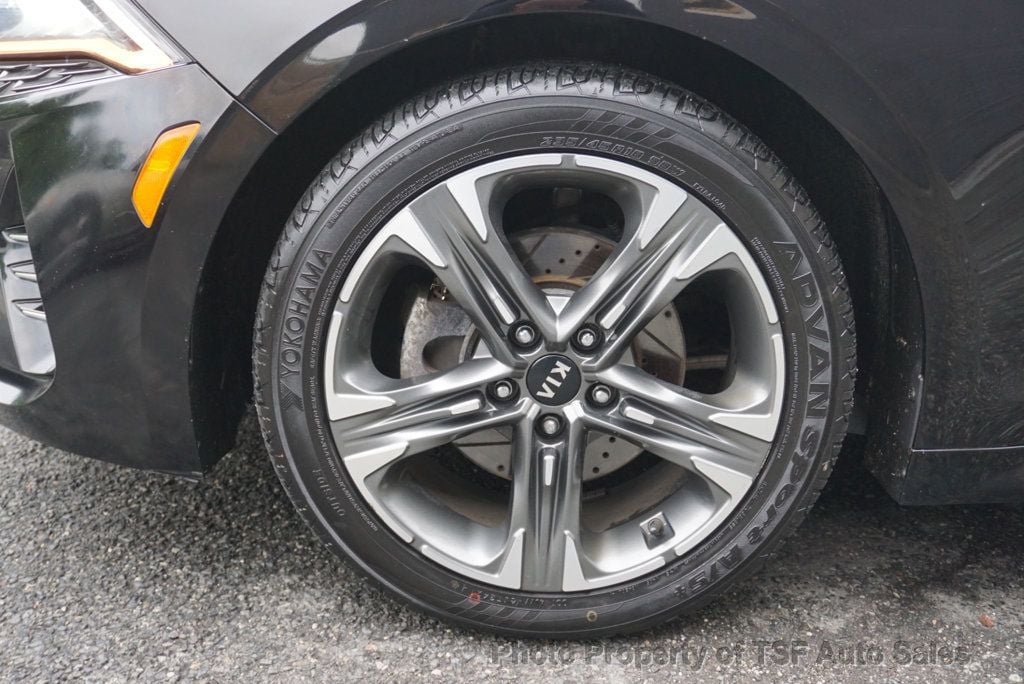 Vehicle image 20 of 50