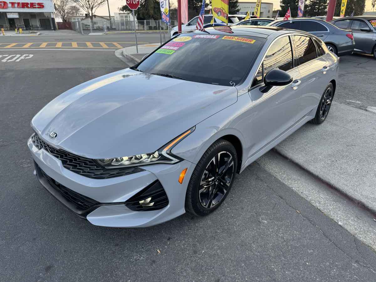 2021 Kia K5 GT-Line Image 1 of 23