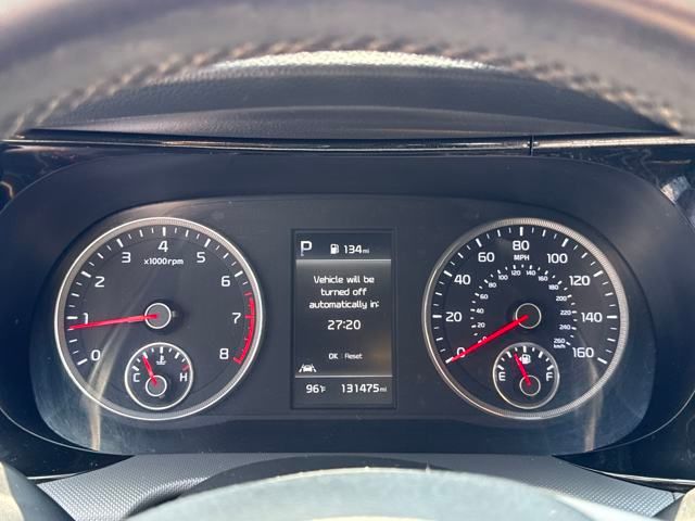 Vehicle image 16 of 25