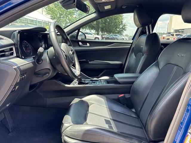 Vehicle image 14 of 25