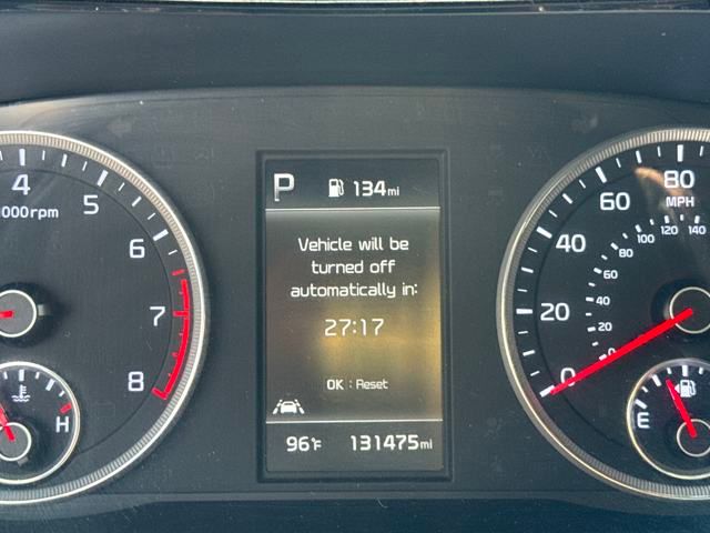 Vehicle image 17 of 25