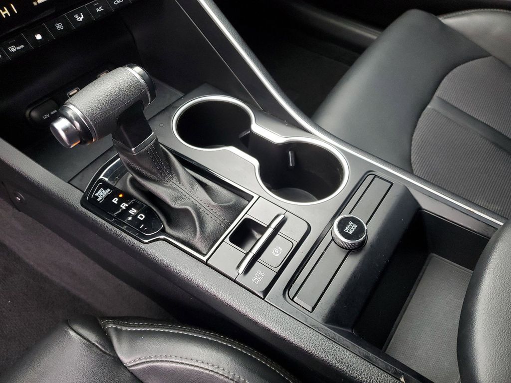 2021 Kia K5 GT-Line Image 18 of 31