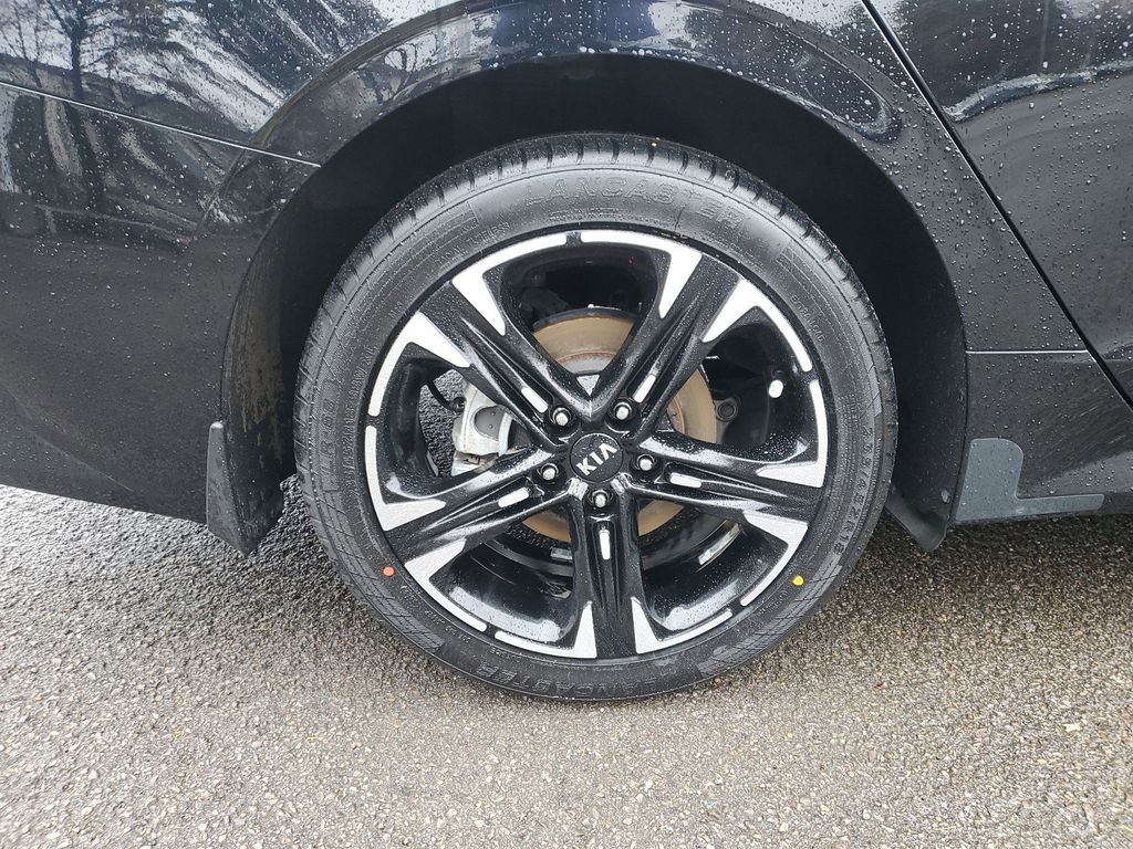 2021 Kia K5 GT-Line Image 6 of 31