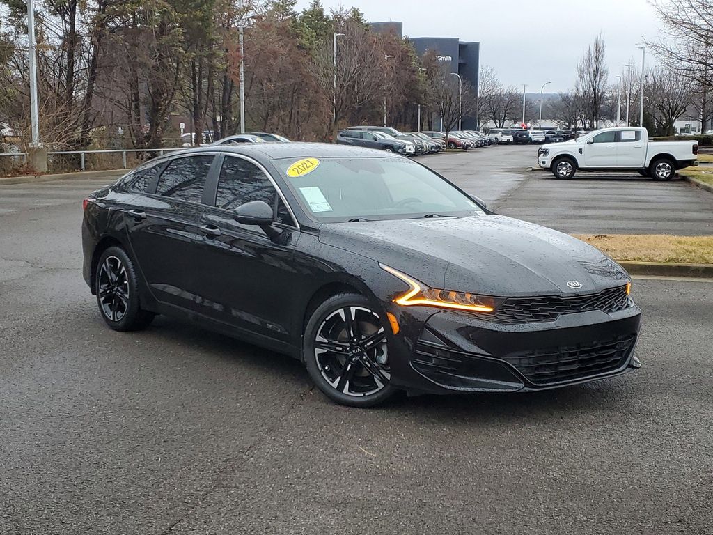 2021 Kia K5 GT-Line Image 2 of 31