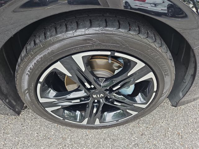 Vehicle image 9 of 35