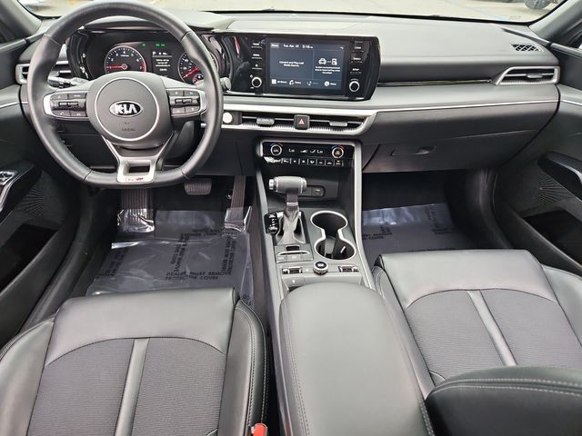 Vehicle image 13 of 35
