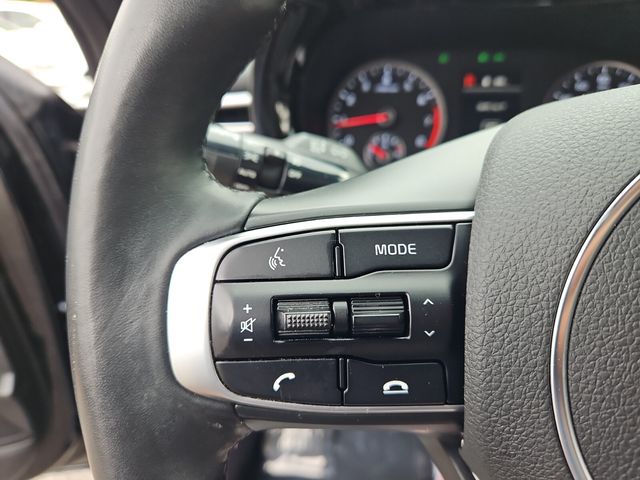 Vehicle image 33 of 35
