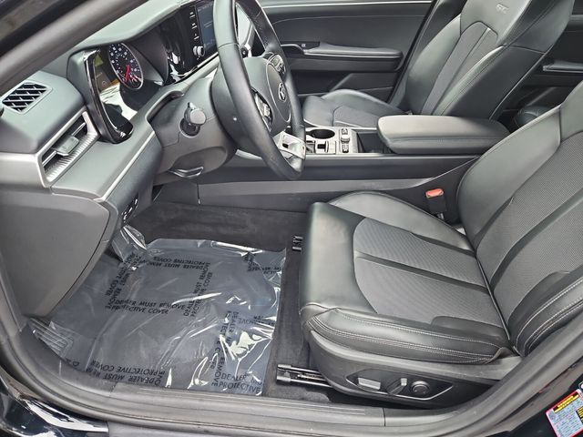 Vehicle image 17 of 35