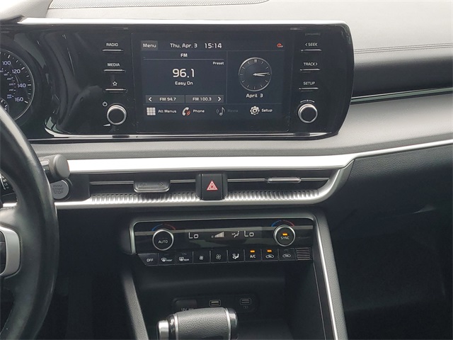 Vehicle image 14 of 30