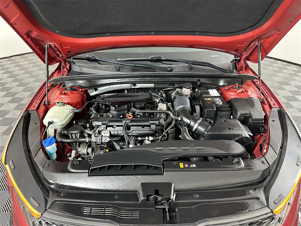 Vehicle image 27 of 30