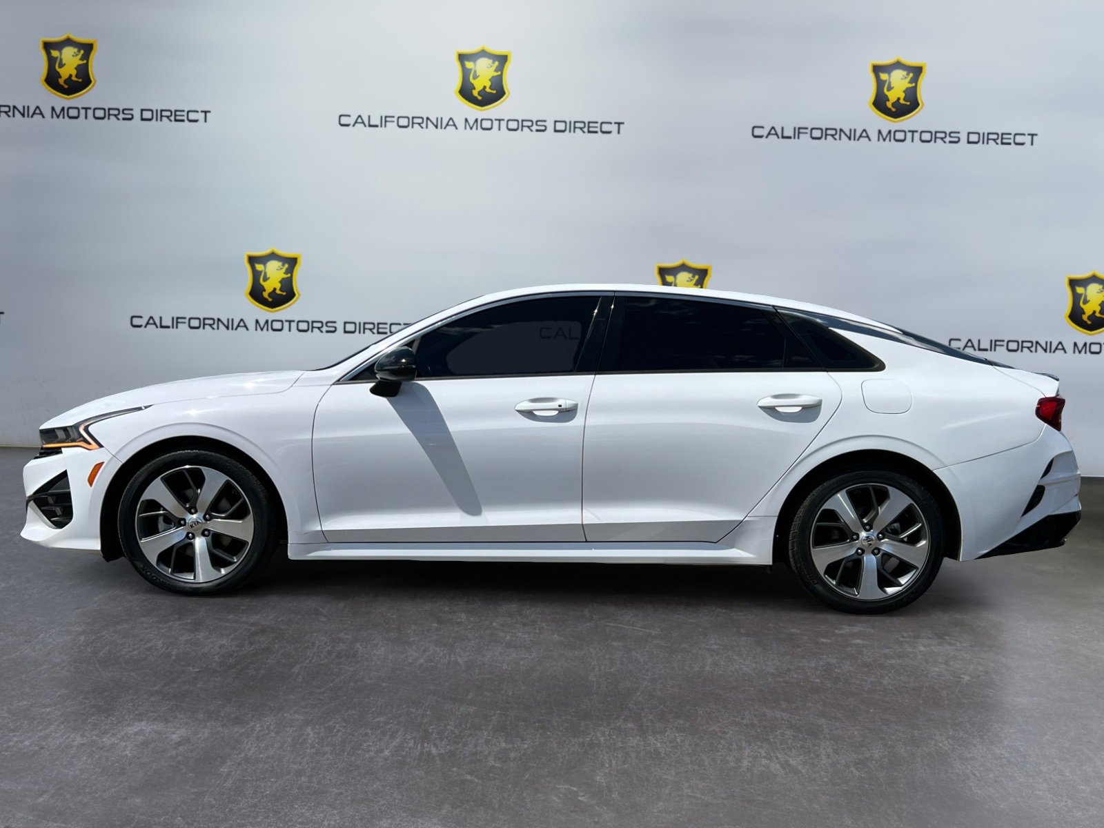 Vehicle image 2 of 19