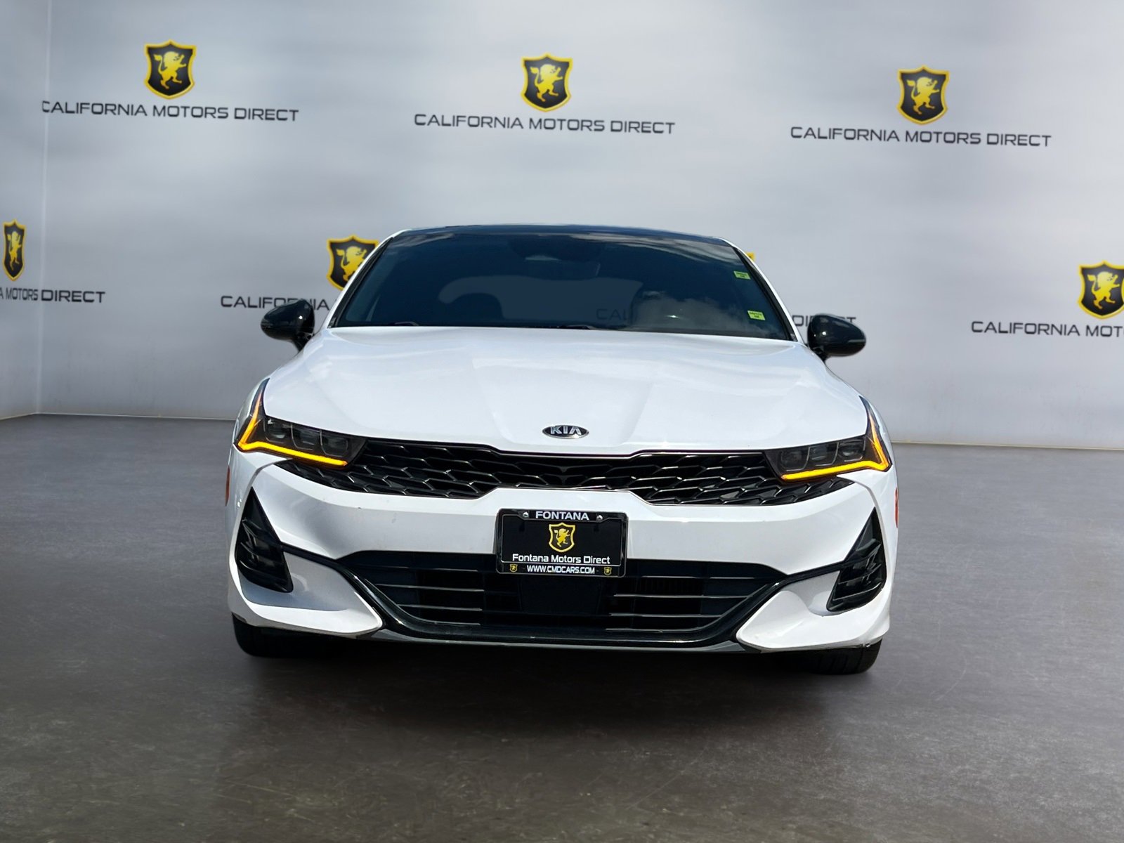 Vehicle image 4 of 19