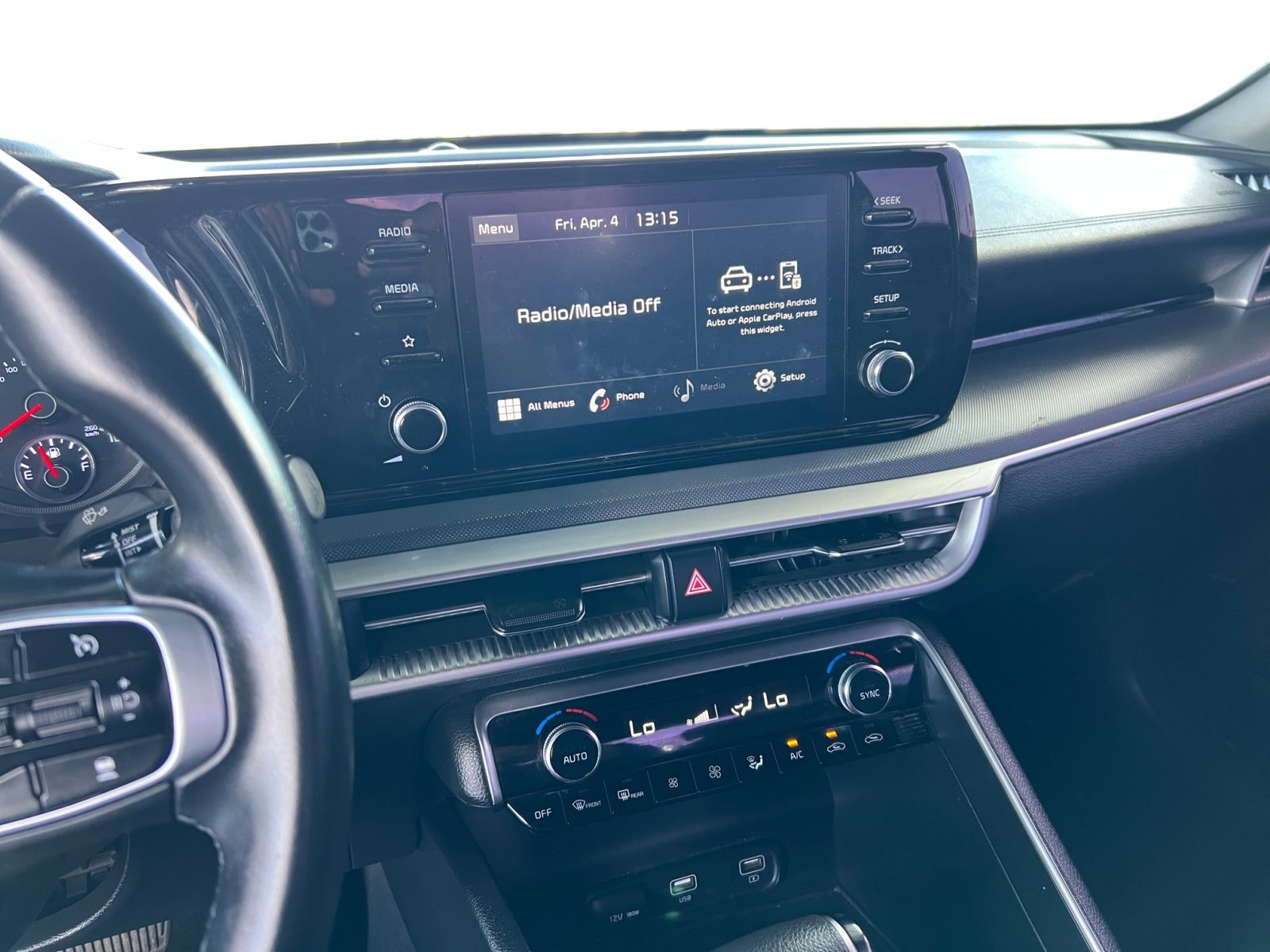 Vehicle image 13 of 19