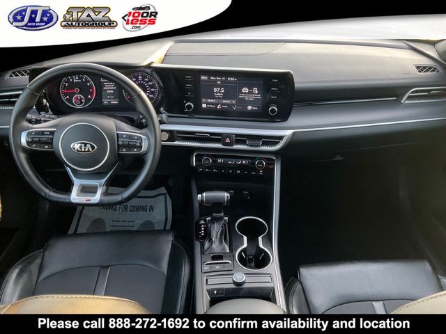 Vehicle image 15 of 19