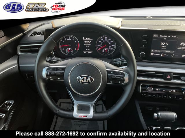 Vehicle image 16 of 19