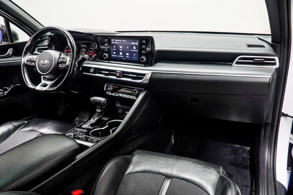 Vehicle image 16 of 38