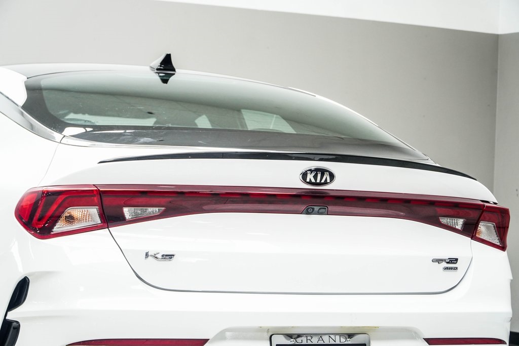 Vehicle image 13 of 38