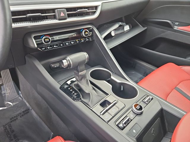 Vehicle image 20 of 34