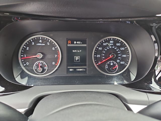 Vehicle image 31 of 34