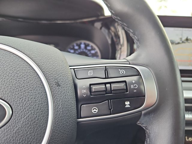 Vehicle image 28 of 34