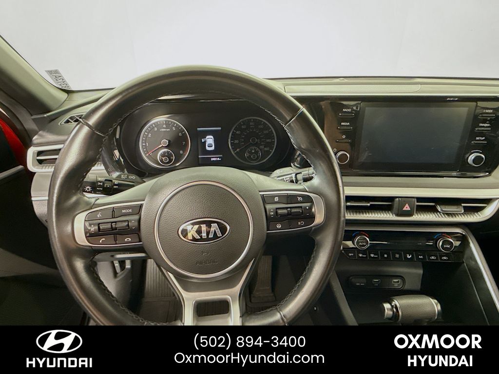 Vehicle image 11 of 38