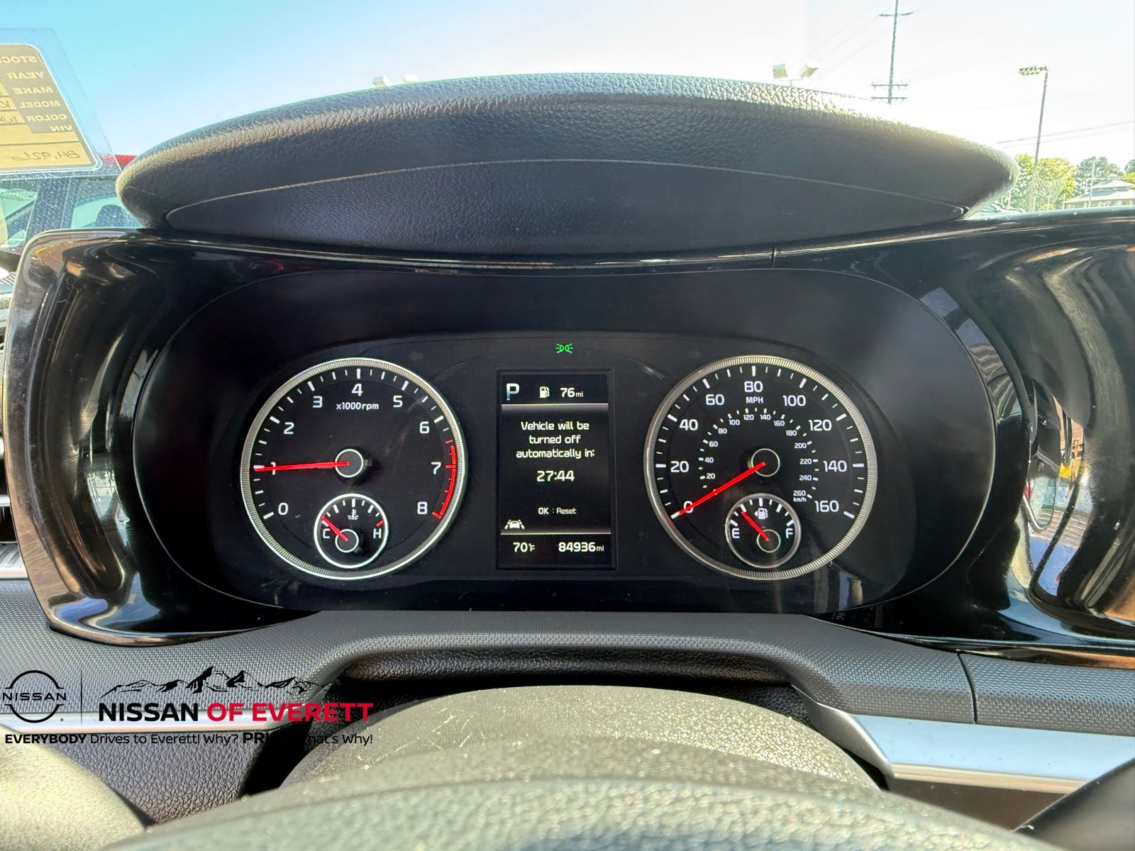 Vehicle image 17 of 22