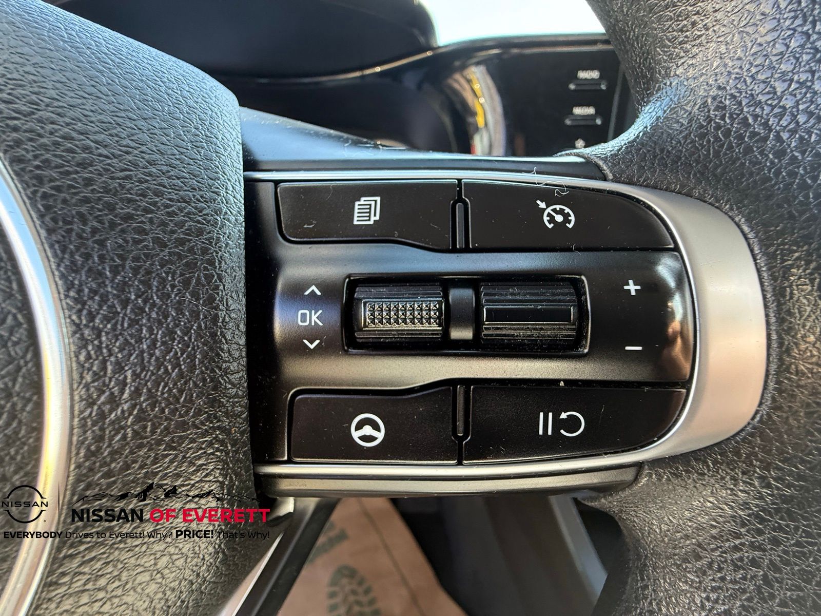 Vehicle image 16 of 22