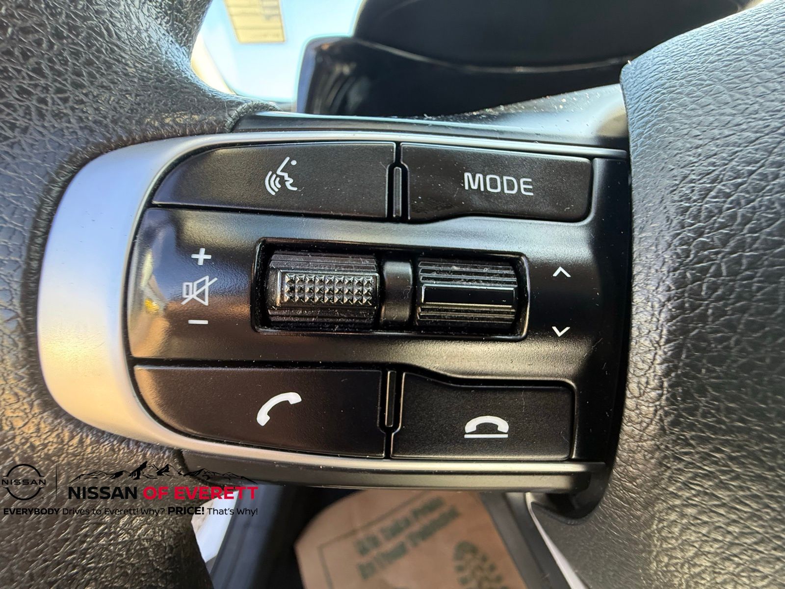 Vehicle image 15 of 22