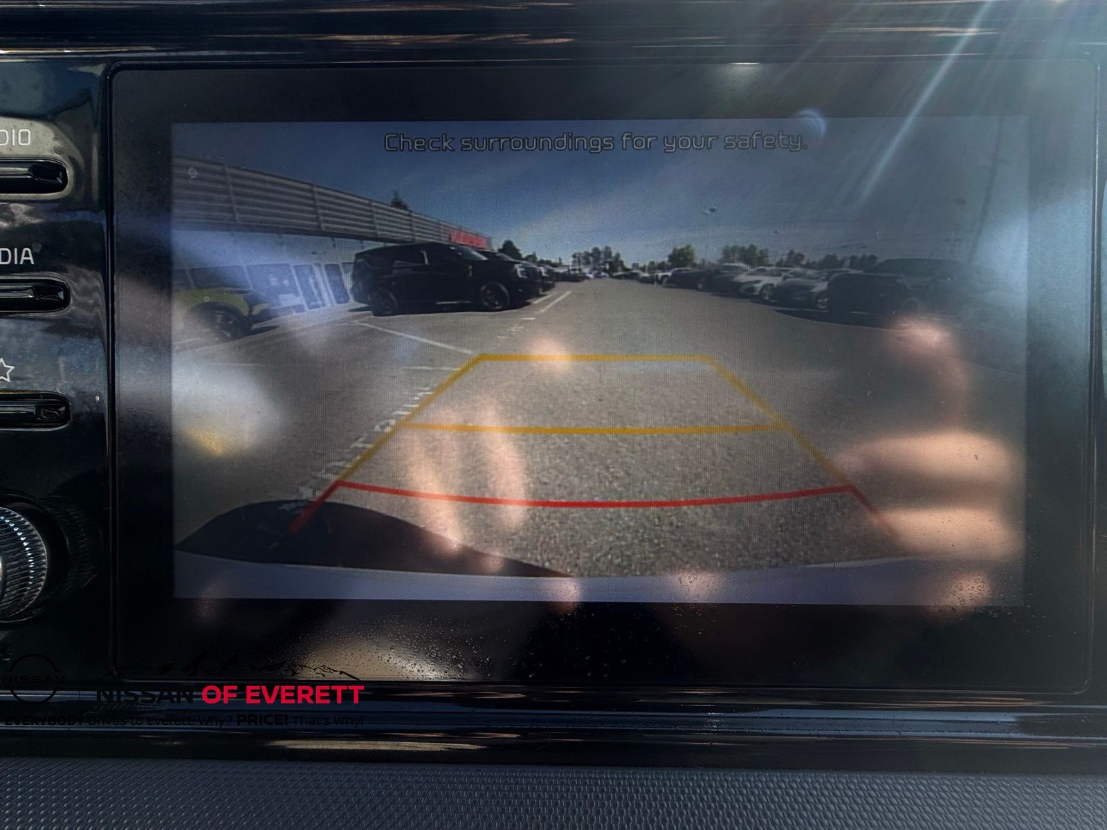 Vehicle image 21 of 22