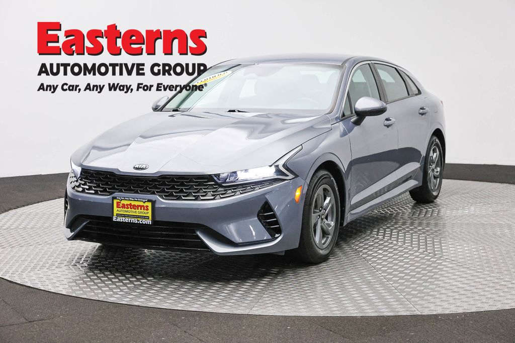 2021 Kia K5 LXS Image 1 of 64