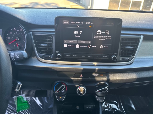 Vehicle image 17 of 20