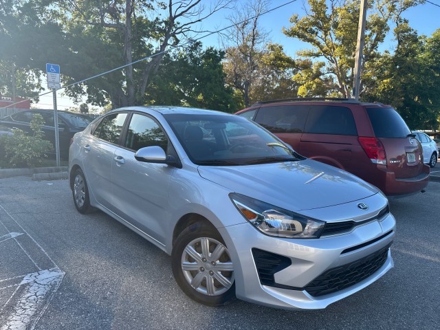 Vehicle image 4 of 20