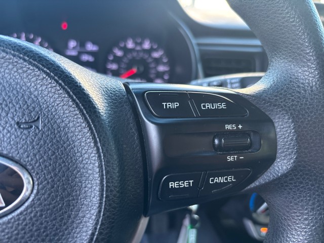 Vehicle image 15 of 20