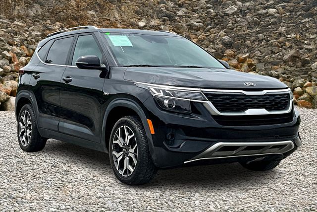 Vehicle image 3 of 33